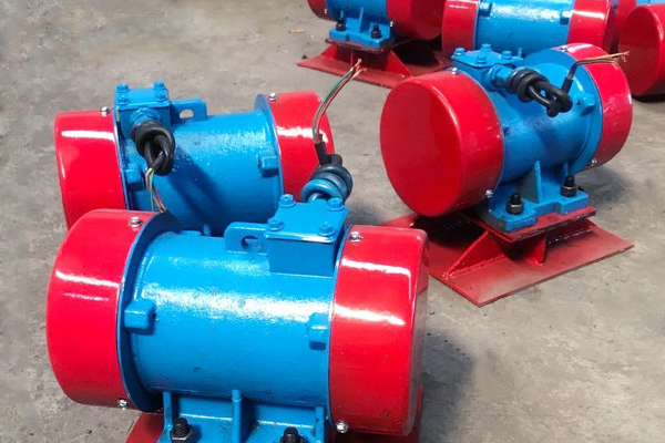 什么是倉(cāng)壁振動(dòng)器，其振動(dòng)電機(jī)軸與軸承的保養(yǎng)要求